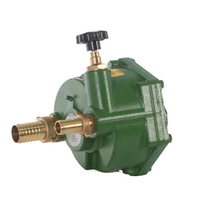 Ferroni ML.I. 25 traktoripumppu, 180 l/min, 5 HP, liitännät 30–19 mm
