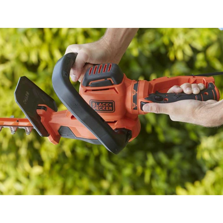Black & Decker BEHTS551-QS sähköinen pensasleikkuri, 650 W, 60 cm