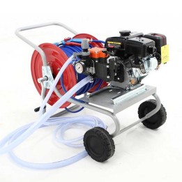 Comet MP 30 ruiskutuspumppu Loncin G 200 F moottorilla kärry ja 100 m letku