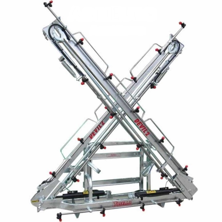 Hydraulinen 12 m ruiskutuspuomisto 24 kalvosuutinta 2 hydraulisylinteriä