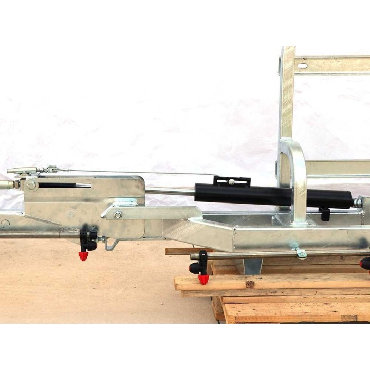 Hydraulinen 12 m ruiskutuspuomisto, 24 kalvosuutinta, 2 hydraulisylinteriä