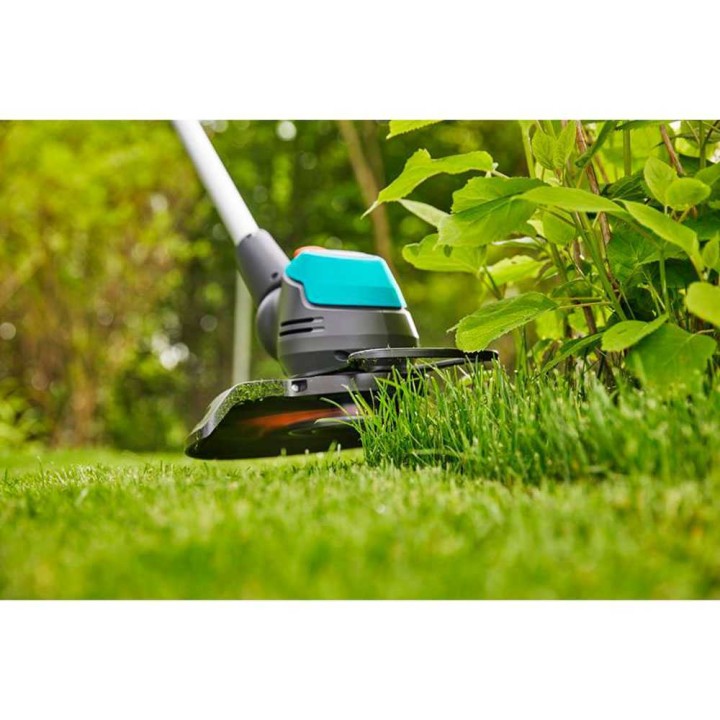 Gardena EasyCut 23/18V P4A -tagliabordi, 18 V, 2 Ah