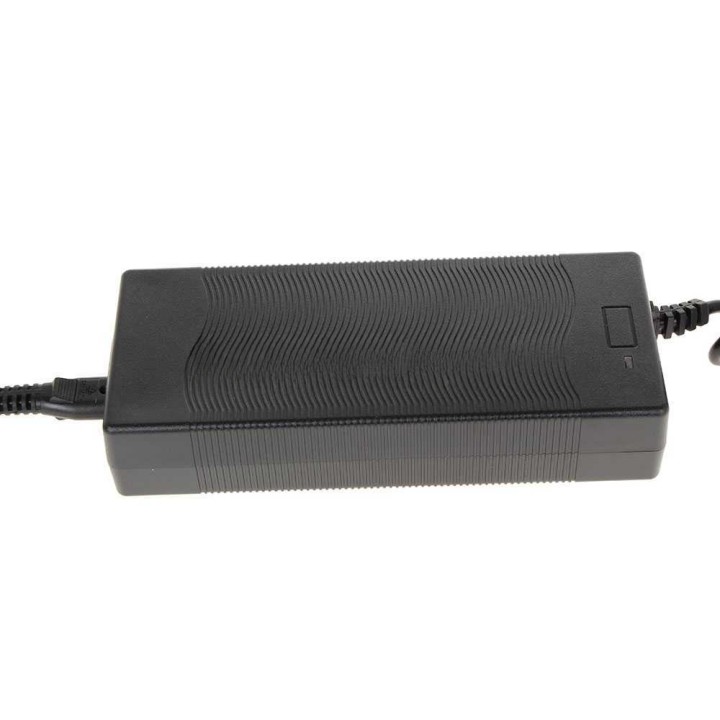 Henx 40 V -akkulaturi
