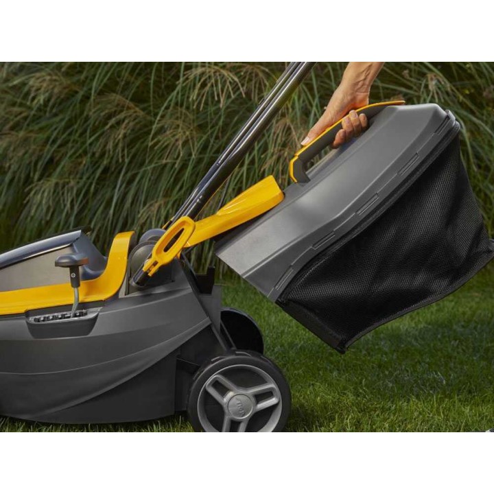 Stiga Collector 136 AE Kit akkuruohonleikkuri, 34 cm, 2 × 20 V / 2,0 Ah