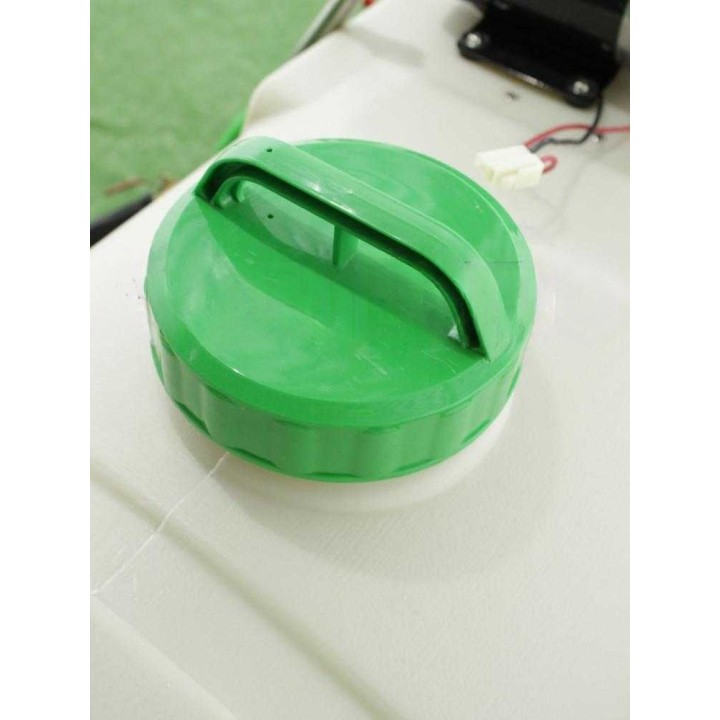 GeoTech CZ-100 sähköinen ruiskutussäiliö, 100 l, 12 V, traktoriajoleikkuriin