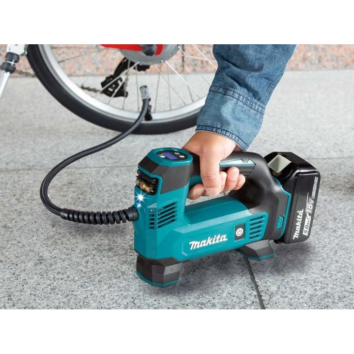 Makita DMP180Z akkukompressori, 18 V, 8,3 bar, akku ja laturi