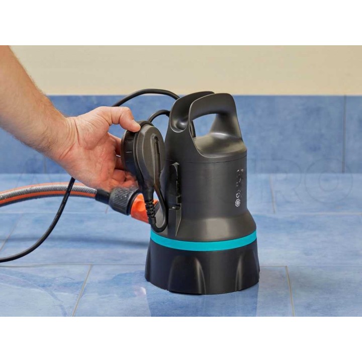 Gardena 9000 uppopumppu kirkkaalle vedelle, 300 W, 9 000 l/h