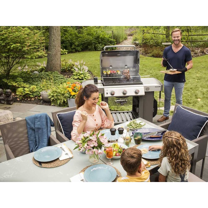 Weber Genesis II E-310 GBS Black kaasugrilli, 11,4 kW, 68 × 48 cm