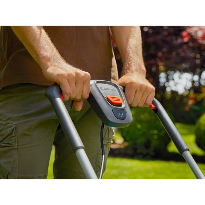 Gardena PowerMax 32/36V P4A akkuruohonleikkuri, 32 cm, 2 × 18 V, 2,5 Ah