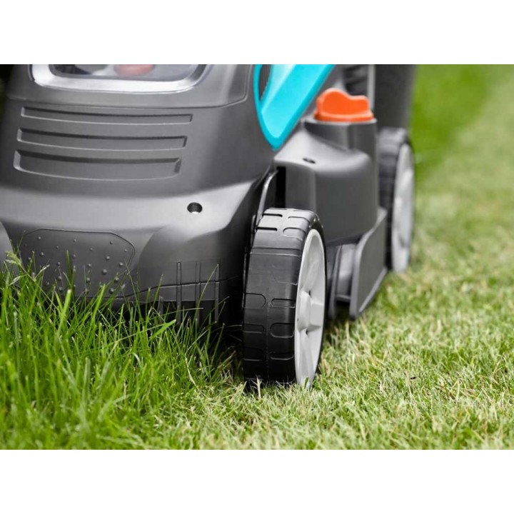 Gardena PowerMax 32/36V P4A akkuruohonleikkuri, 32 cm, 2 × 18 V, 2,5 Ah