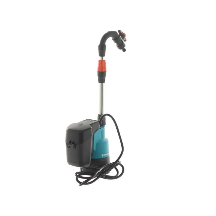 Gardena 2000/2 akkukäyttöinen säiliöpumppu, 18 V, 2 000 l/h, akku ja laturi