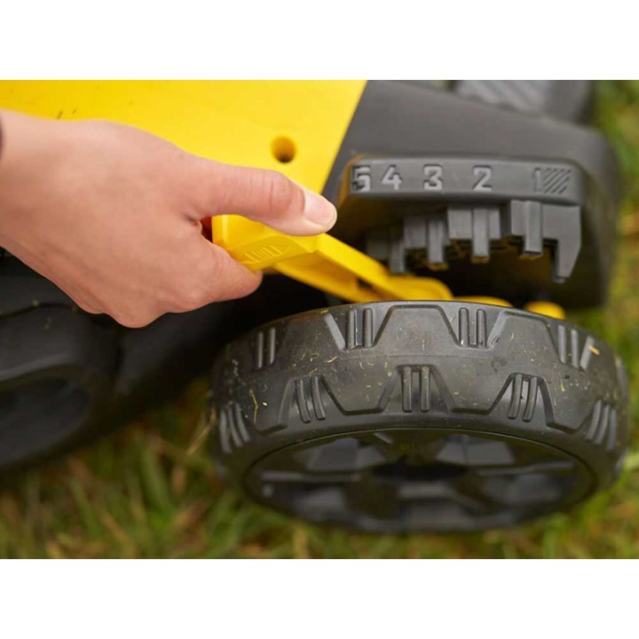 Stanley FATMAX SFMCMW2651M-QW akkuruohonleikkuri, 36 V, 52 cm, 2 akkua