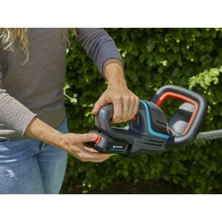 Gardena ComfortCut P4A -akkupensasleikkuri, 60 cm, ilman akkua ja laturia