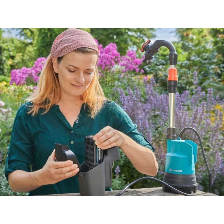 Gardena 2000/2 uppopumppu säiliövedelle, 18 V, ilman akkua ja laturia