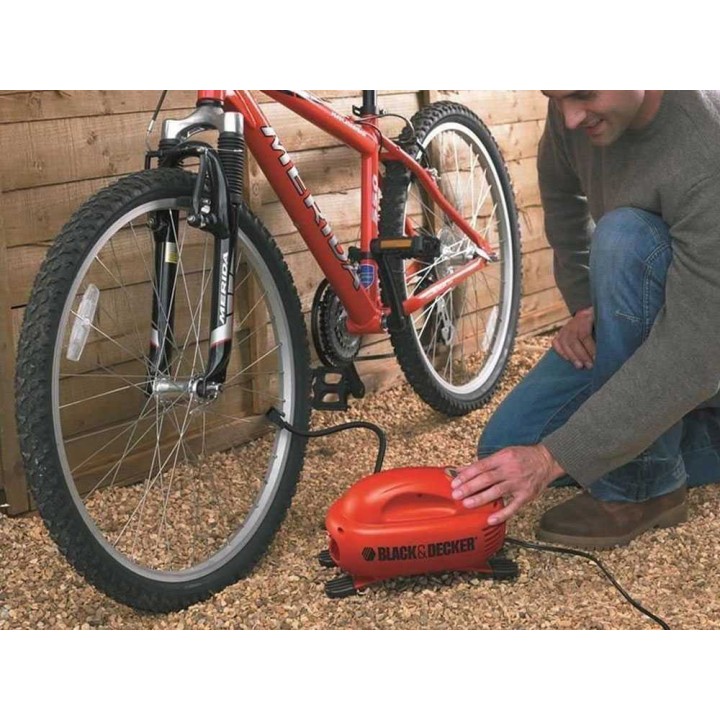 Black & Decker ASI200-XJ kannettava öljytön kompressori, 12 V, enintään 8 bar