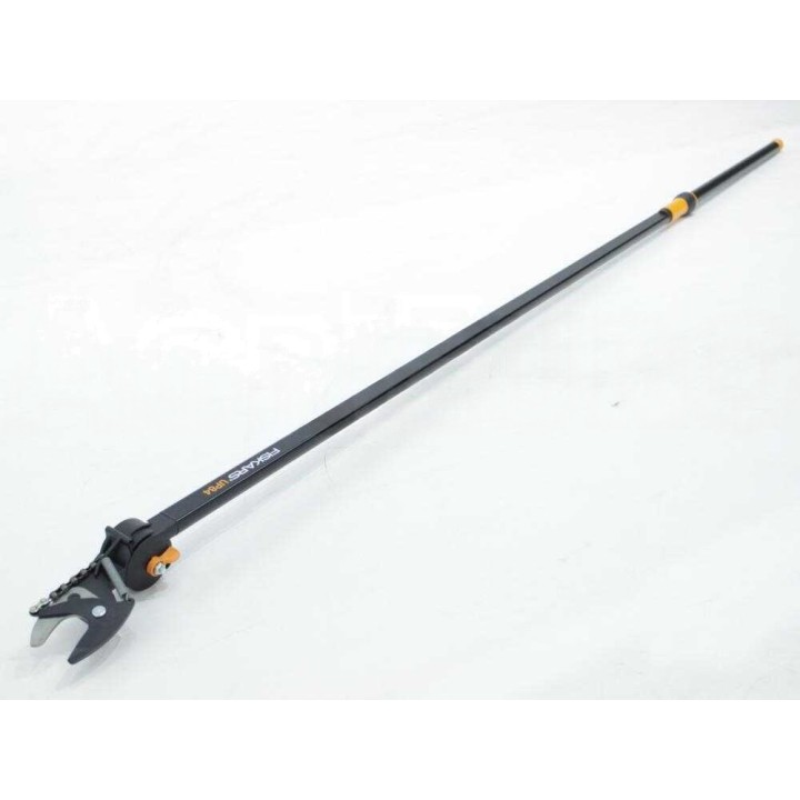 Fiskars UP84 oksaleikkuri, kiinteä varsi 233 cm, leikkuuhalkaisija 32 mm