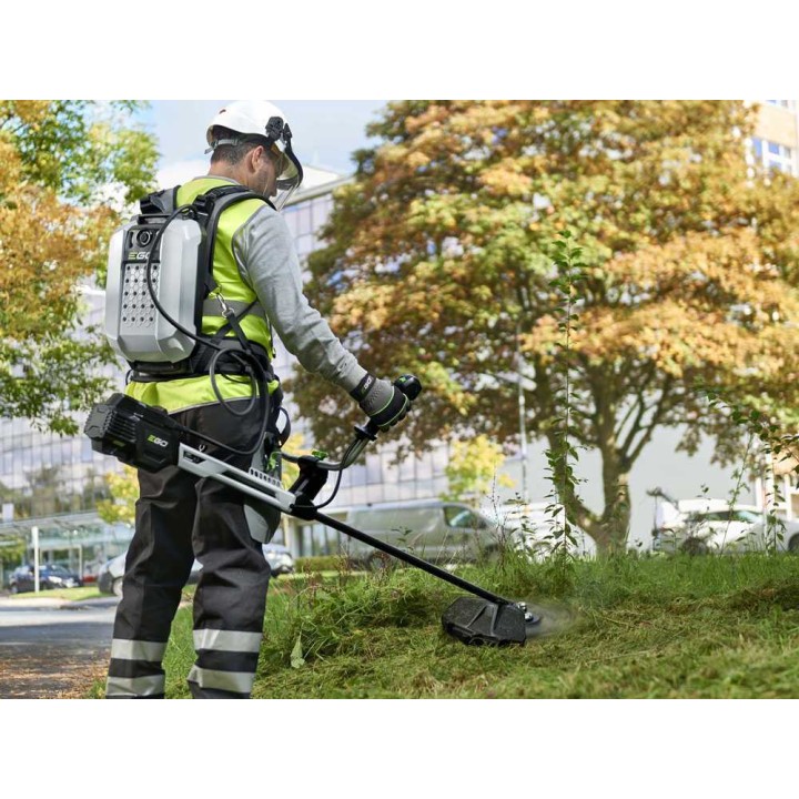 EGO Professional-X BAX1501 reppuakku, valjaat ja sovitin