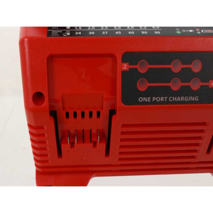 Einhell 2x2 Power X-Quattrocharger 4 A -akkulaturi neljällä portilla