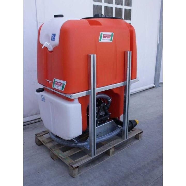 Tornado EMILIA 400/75 traktorikäyttöinen ruiskutuslaite, 400 l, Comet BP75
