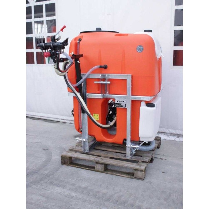 Tornado EM400/135 traktorikäyttöinen ruiskutuslaite, 400 l, 132 l/min