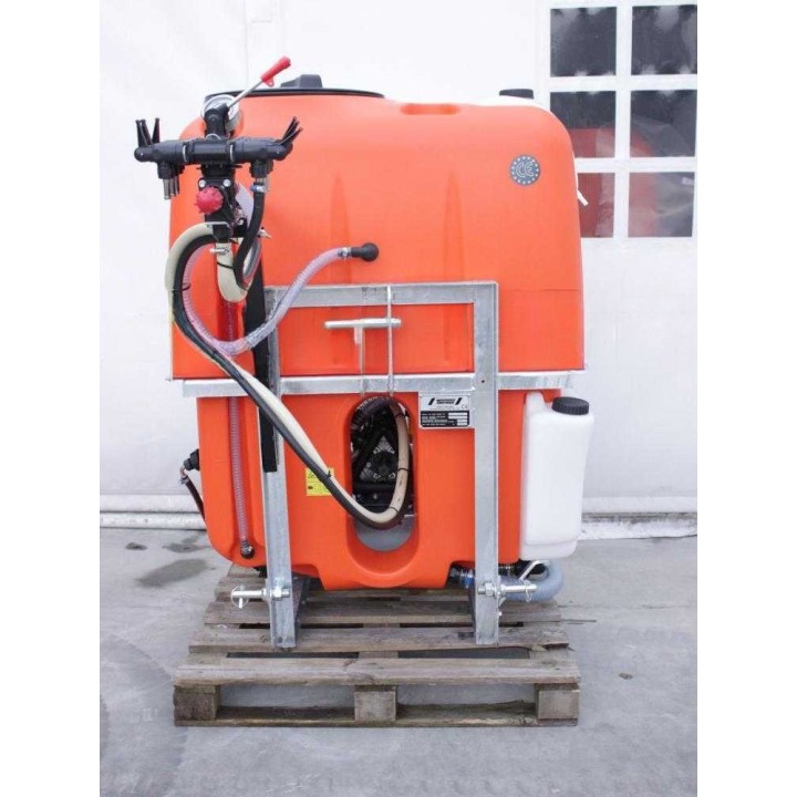 Tornado EM400/135 traktorikäyttöinen ruiskutuslaite, 400 l, 132 l/min