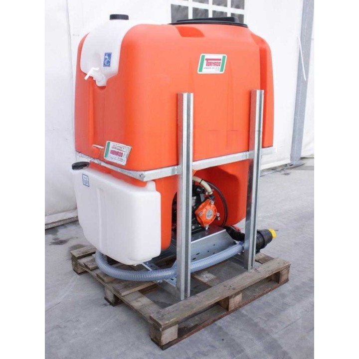 Tornado EM400/135 traktorikäyttöinen ruiskutuslaite, 400 l, 132 l/min