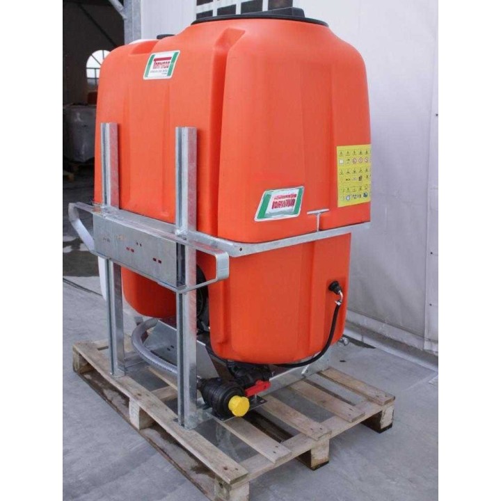 Tornado TOSCANA TO400/51 traktorikäyttöinen ruiskutuslaite, 400 l, 51 l/min, 40 bar