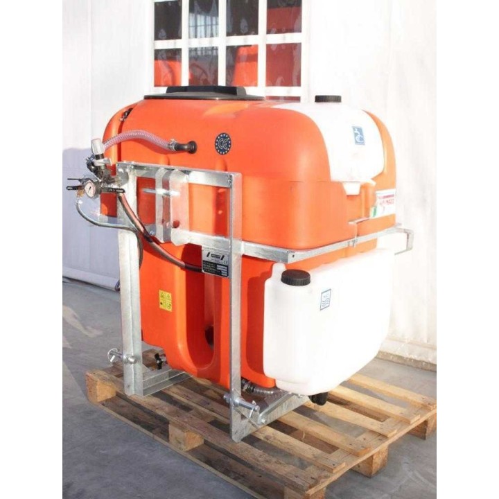 Tornado TOSCANA TO300/41 traktorikäyttöinen ruiskutusyksikkö, 300 l, 38 l/min, 40 bar