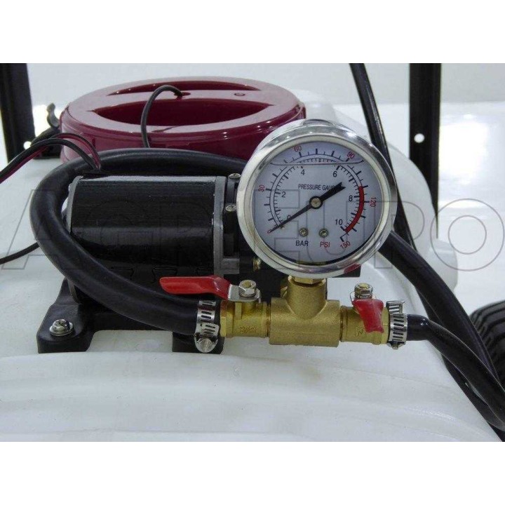 GeoTech CZ60D ruiskutusvaunu traktoriin, 60 l, 12 V, 4,5 bar