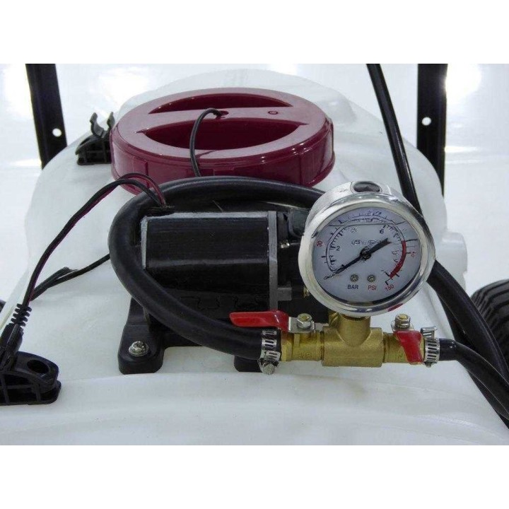 GeoTech CZ60D ruiskutusvaunu traktoriin, 60 l, 12 V, 4,5 bar