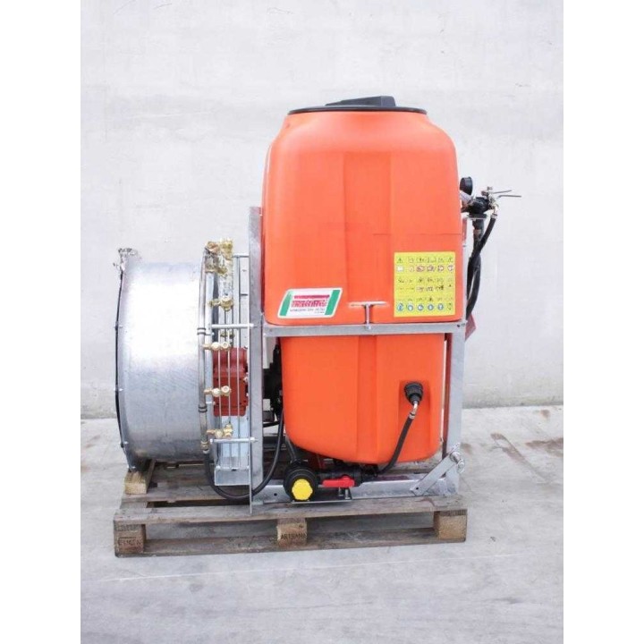 TORNADO RE400/71/700 sumutinhapallo traktorille, 400 l, 700 mm, 12 suutinta