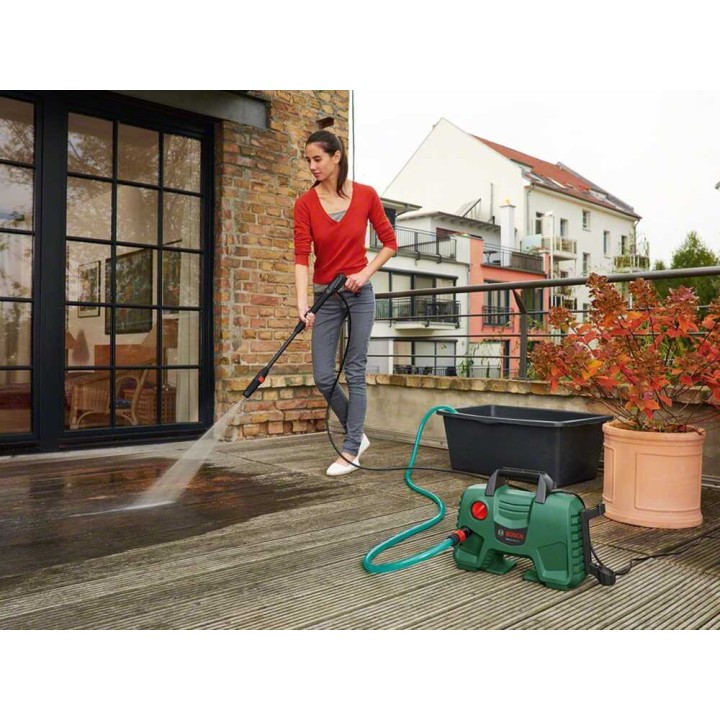 BOSCH EasyAquatak 120 kylmävesipainepesuri, 120 bar, 350 l/h