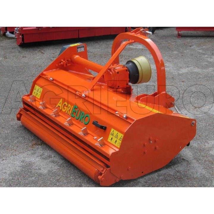 MF 160 traktorimurskain, 160 cm, 40–45 HP, hammastetut vasarat