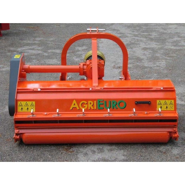 MF 140 traktorimurskain, 140 cm, 35–40 HP, hammastetut vasarat