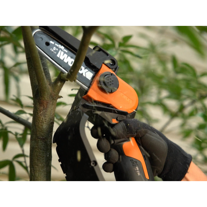 Worx WG324E akkukäyttöinen oksasaha, 20 V, 2 Ah, jatkovarsi 125 cm