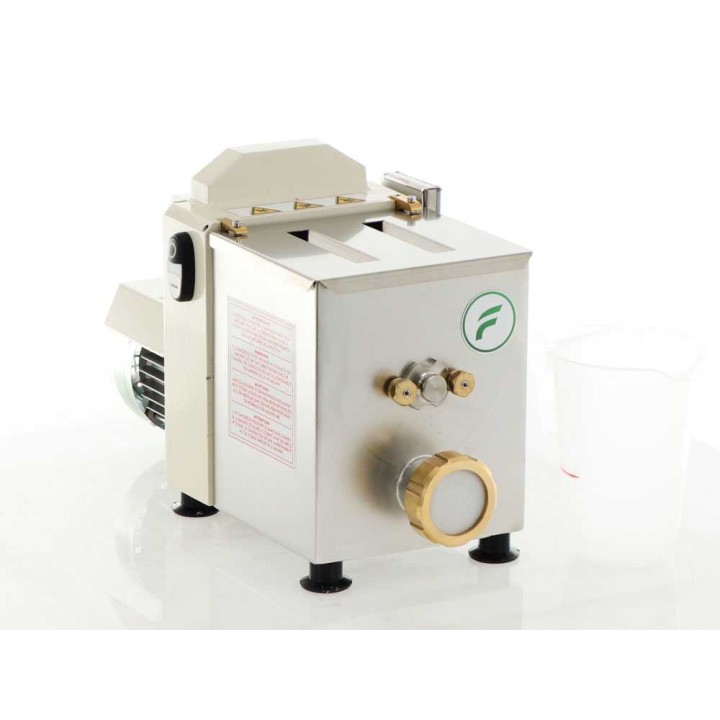 Fama MINI pastakone vaivaamiseen ja pursotukseen, 300 W, 230 V