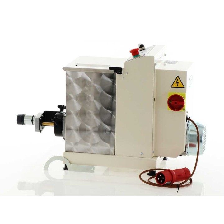 Fama Industrie Grande pastakone pastaleikkurilla, kolmivaiheinen, 750 W, 400 V