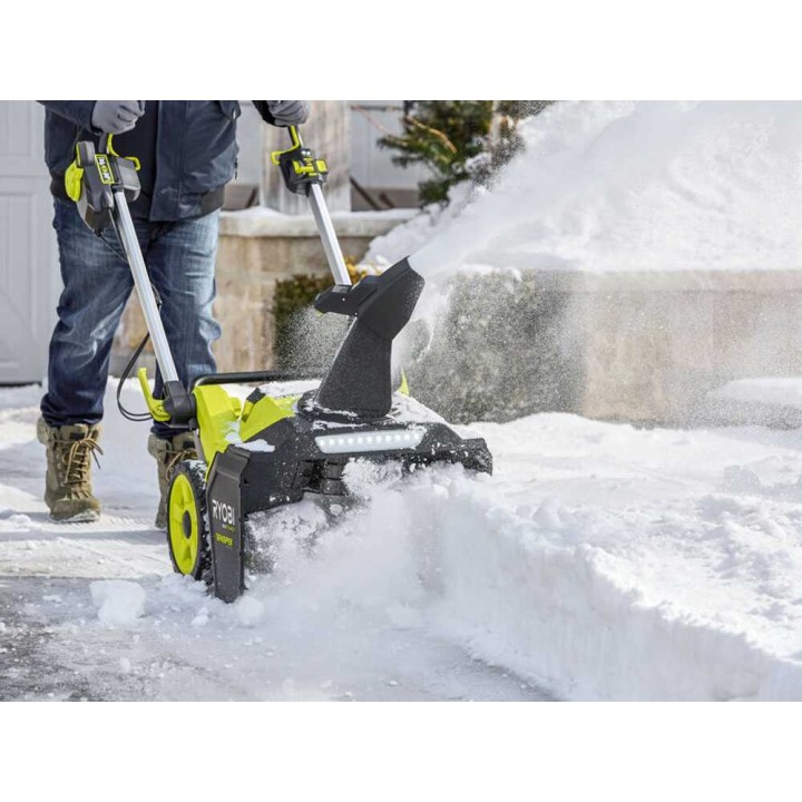 Ryobi RY36STX53A-150 akkukäyttöinen lumilinko, 36 V, 53 cm