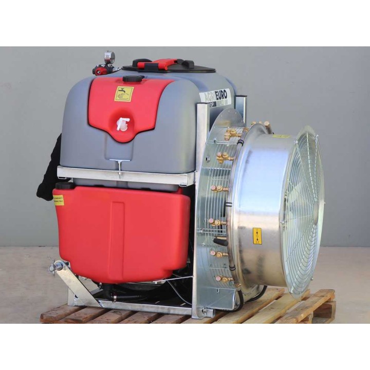 Gray 300/70 sumuruiskutin traktoriin, 300 l, 700 mm, AR-713-pumppu