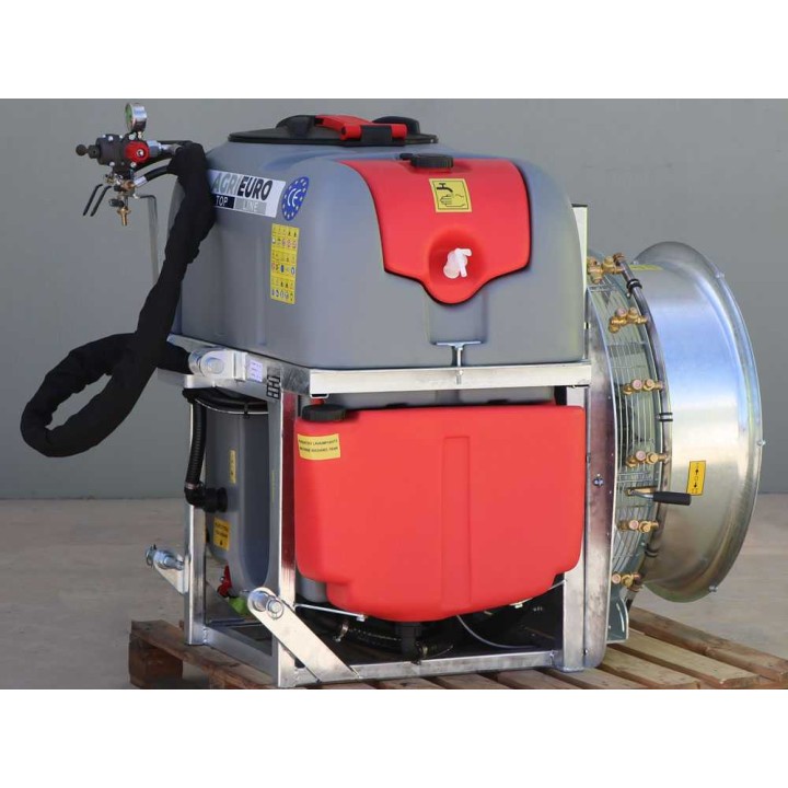 Gray 300/70 sumuruiskutin traktoriin, 300 l, 700 mm, AR-713-pumppu