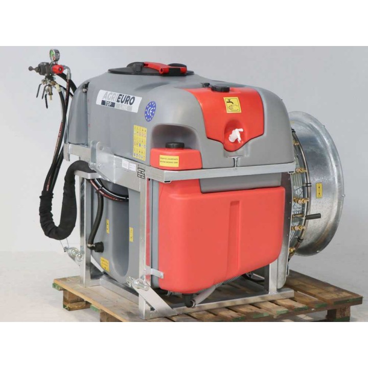 Gray 400/70 sumuruisku traktoriin, 400 l, 700 mm, AR-713-pumppu