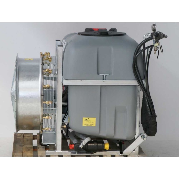 Gray 600/70 -sumutinsuojain traktoriin, 600 l, AR-713, 700 mm