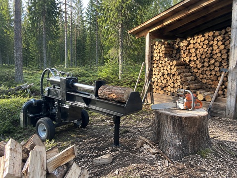 Metsä- ja polttopuukoneet